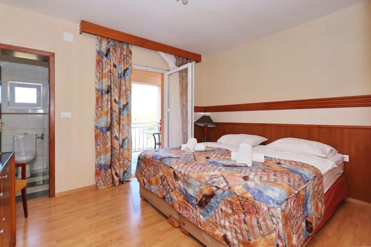Villa Tade Debeljak Экстерьер фото